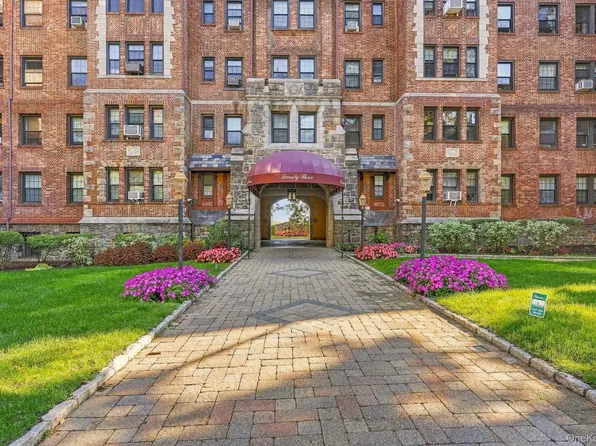 23 Old Mamaroneck Road #4K, White Plains, NY 10605