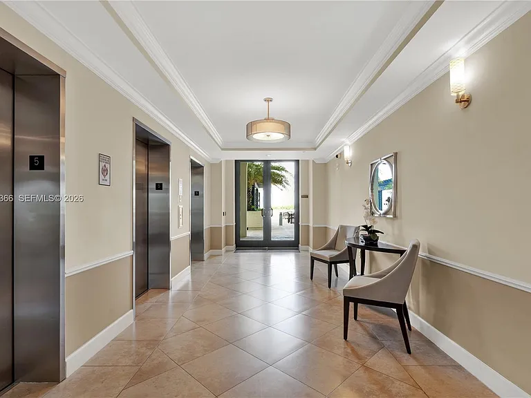 1300 Ponce De Leon Blvd #703 — Photo 14