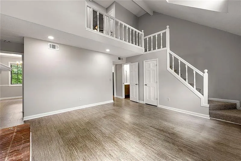 2 bed, 1.5 bath, 1199 sqft, $1,595 — Photo 4