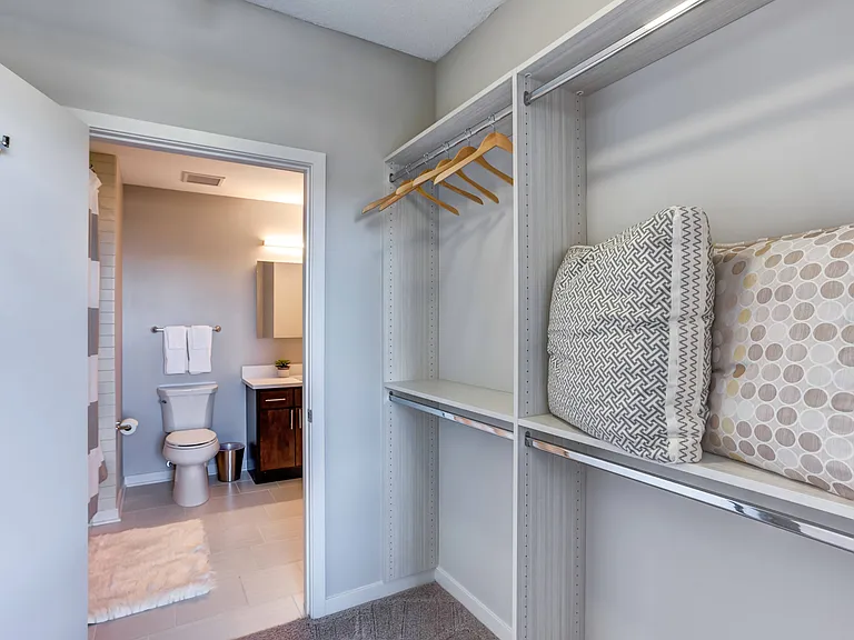 K2 Apartments — Photo 8