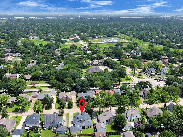 10503 Great Plains Ln — Photo 33