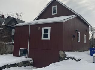 40 Central St #D, Hudson, NH 03051