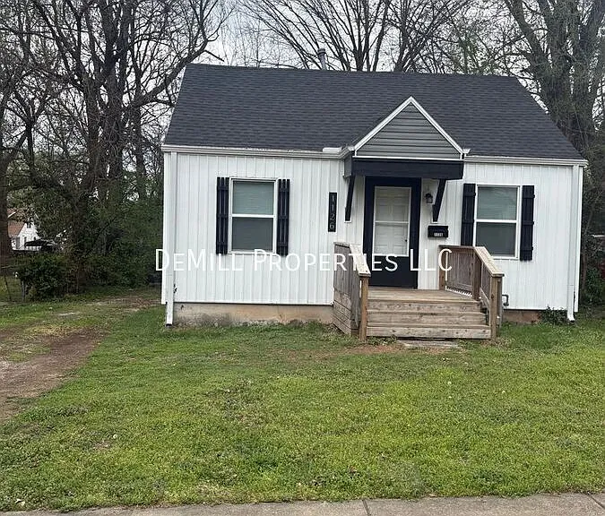 1126 W Hamilton St — Photo 2