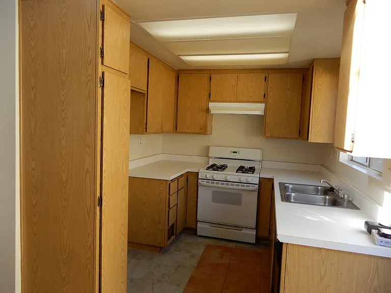 14606 Woodland Dr #20 — Photo 3