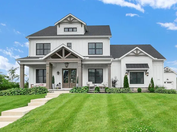 1763 Scenic Bluff Ct, Delaware, OH 43015