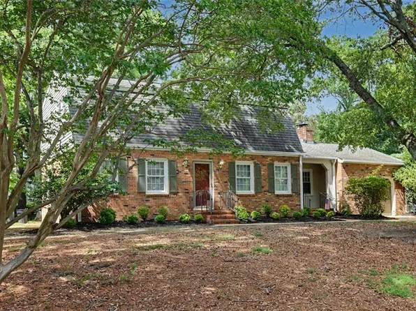 323 Williamsburg Ct, Newport News, VA 23606