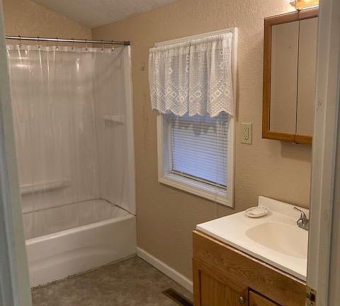5th image of 108 S Breckenridge St #A