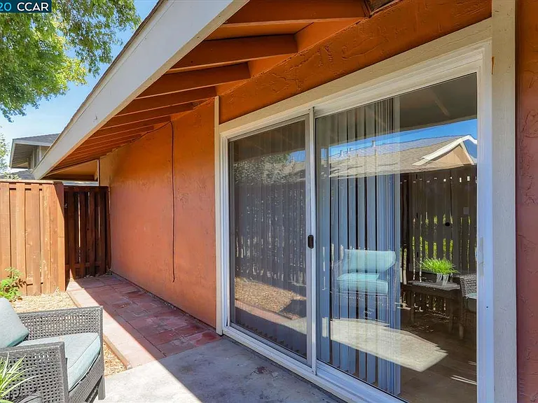 2021 Olivera Rd #D — Photo 26