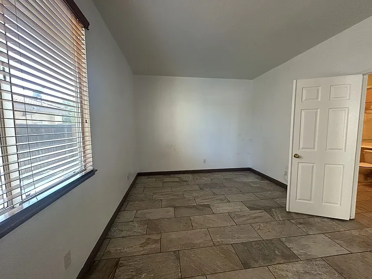 37978 Spur Dr — Photo 17