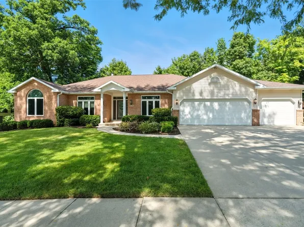 4100 Wyndham Dr NE, Cedar Rapids, IA 52402