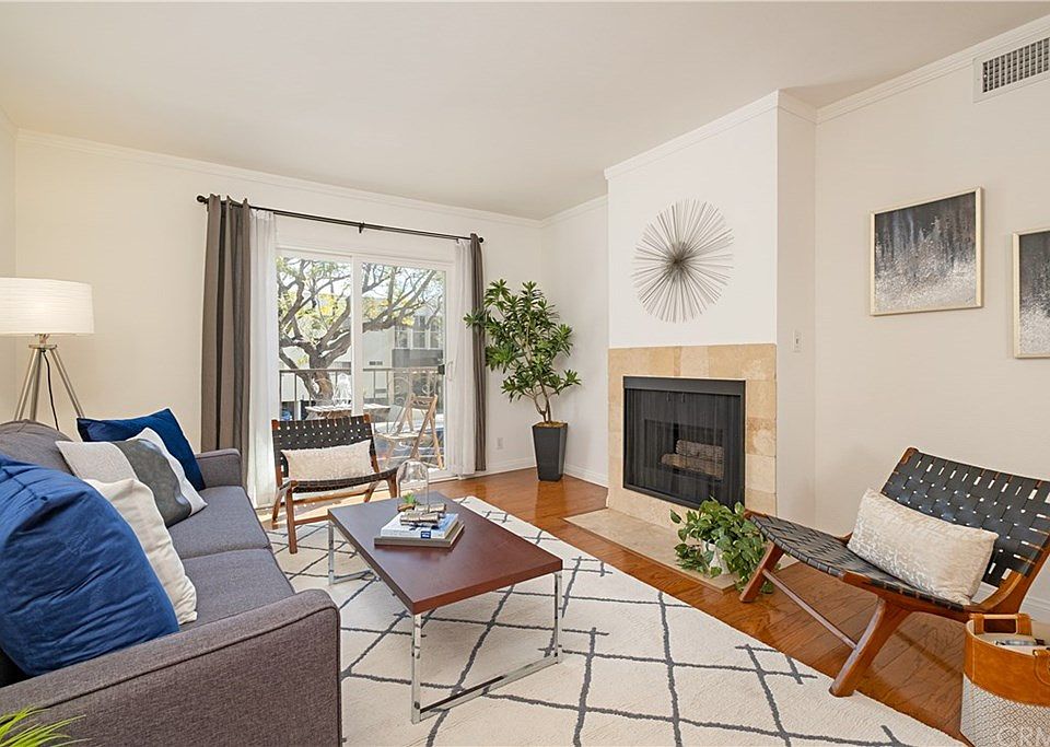 1st image of 1827 Greenfield Ave APT 102
