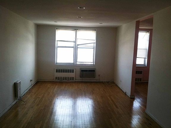 5th image of 3901 Nostrand Ave APT 4U