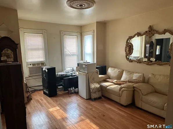 23 Shelter Street, New Haven, CT 06513