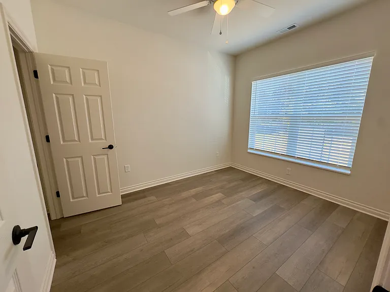 1161 Shadow Ln — Photo 10