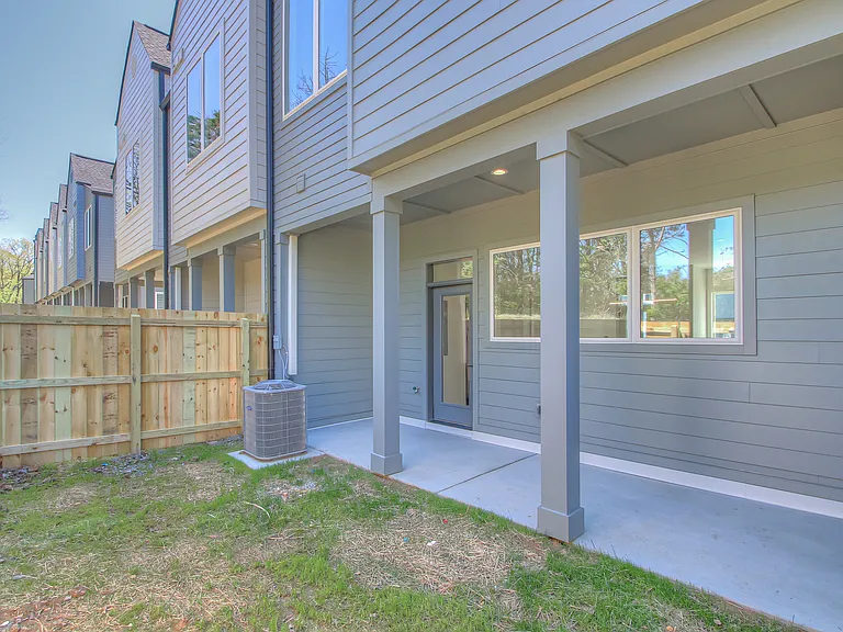 1540 Yarra St #1 — Photo 32