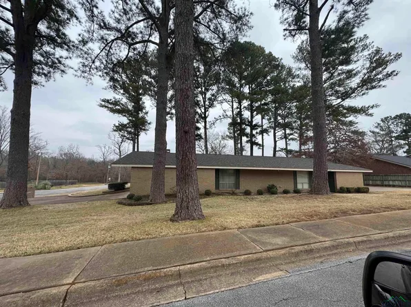 1105 Larkwood Trl, Henderson, TX 75654