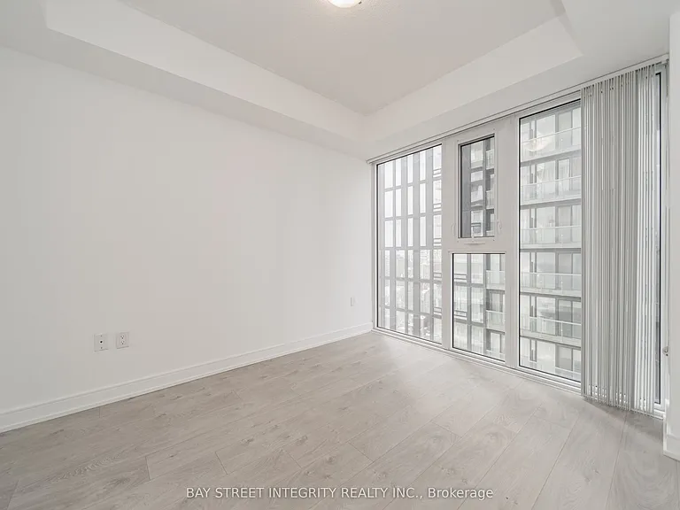 50 Wellesley St E #2801 — Photo 2