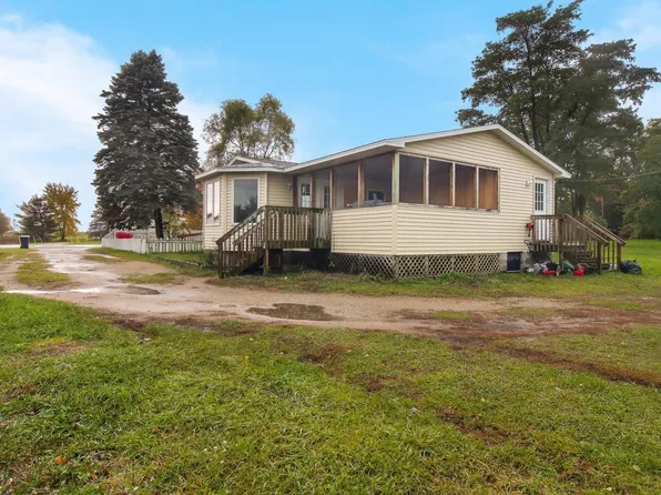 3149 Supply Rd, Traverse City, MI 49696