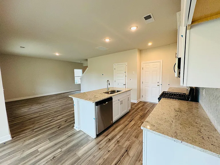143 Longleaf Ln — Photo 13