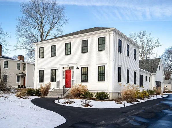 553 Foundry St, South Easton, MA 02375