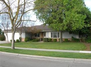 5527 N Prospect Ave, Fresno, CA