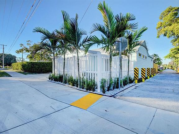 3rd image of 345 S Swinton Ave #2