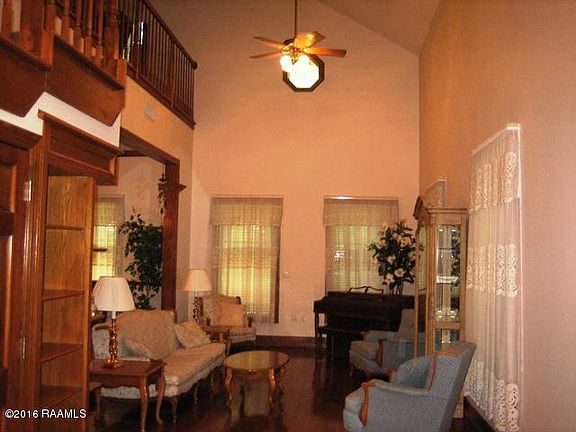 4th image of 2 Oak Pl