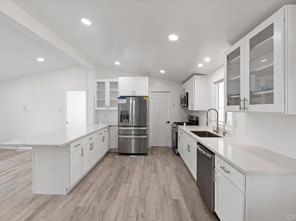 1855 E Riverside Dr Spc 418, Ontario, CA 91761