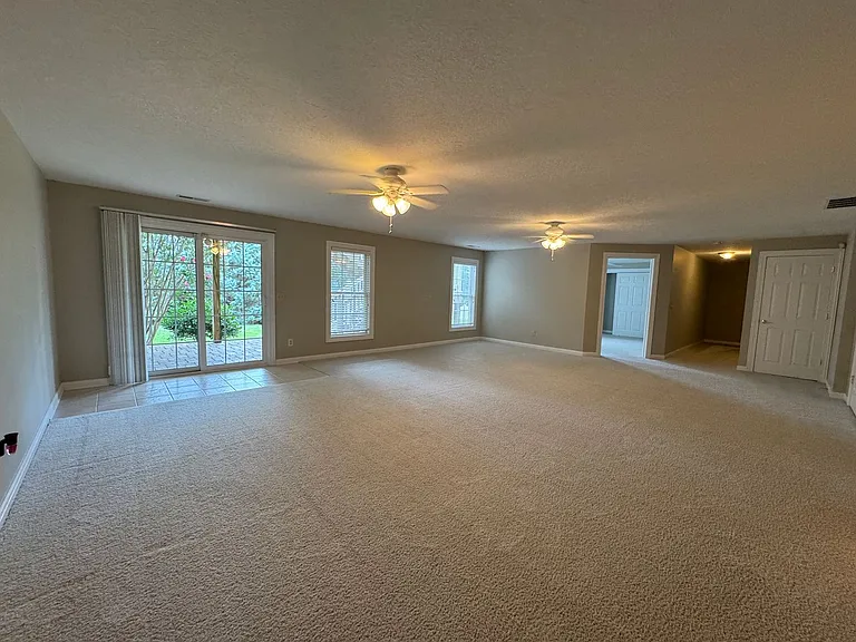 51 Cambridge Cir — Photo 6