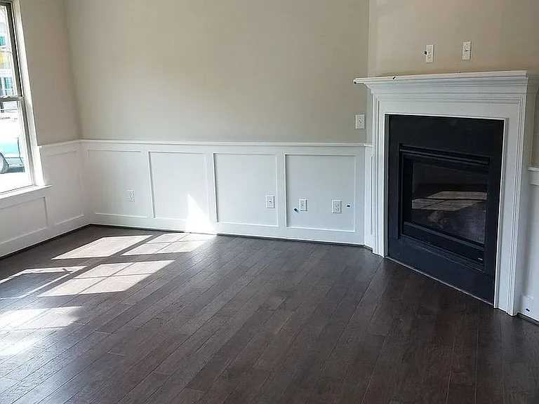 1013 Metropolitan Dr — Photo 8