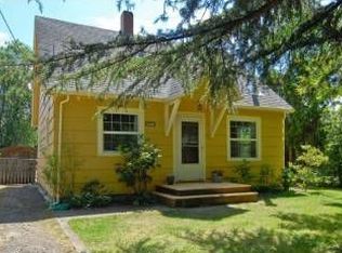 955 Kelly Blvd, Springfield, OR 97477