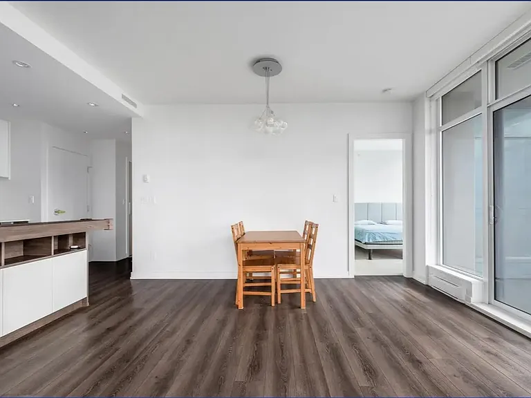 4688 Kingsway #809 — Photo 16
