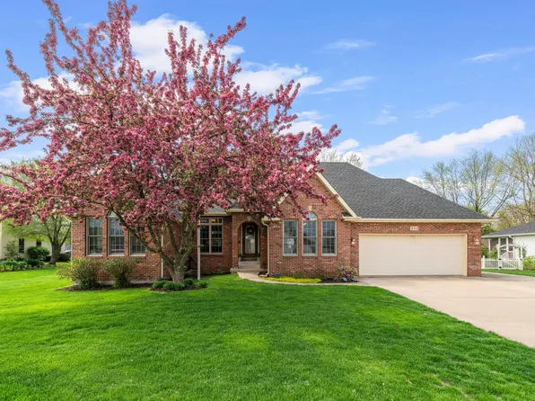 414 E Knights Rd, Sandwich, IL 60548