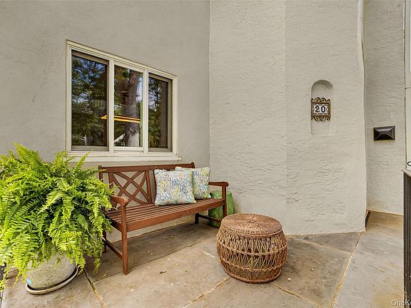 4th image of 20 Raynor Avenue