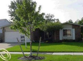 4458 Ardmore Dr, Sterling Heights, MI 48310