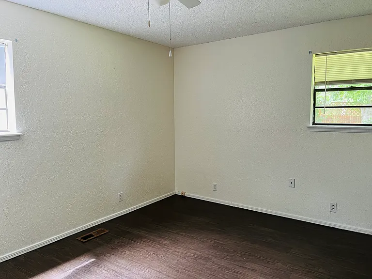 6612 Crow Cir — Photo 17