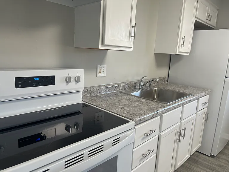 358 W Bethel Dr #6 — Photo 7