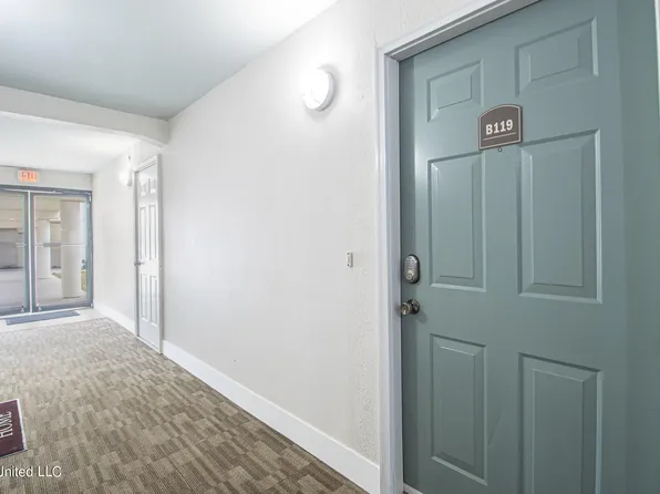2046 Beach Blvd #119, Biloxi, MS 39531