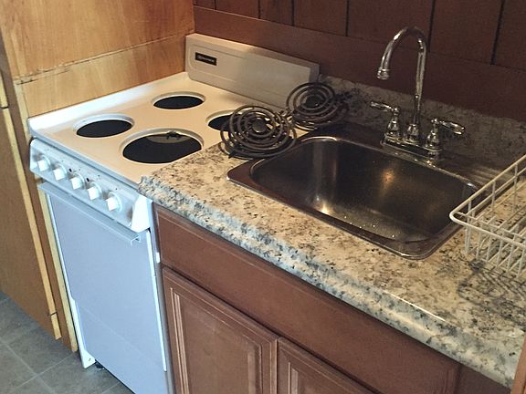 3rd image of 615 S Irena Avenue # Fl 2nd