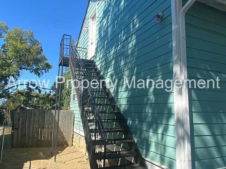 1112 Joseph Ave — Photo 3