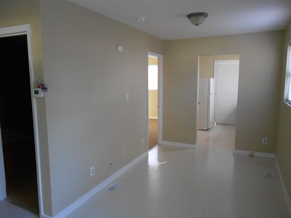 2nd image of 1844 Academy St