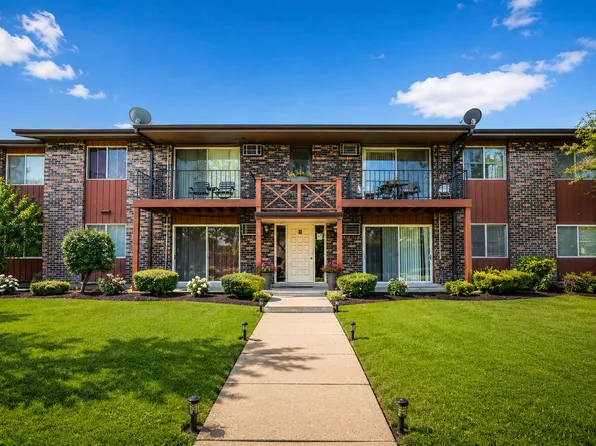 247 N Neltnor Blvd #D1-c, West Chicago, IL 60185