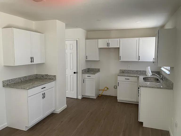 5547 Stonybrook Dr — Photo 7