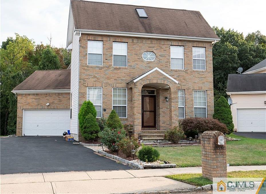 1st image of 58 Timber Ridge Rd