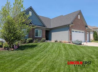 7242 Rutha Ln, Lincoln, NE 68516