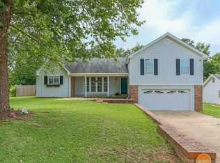 385 Ginger Ln, Columbus, MS 39702