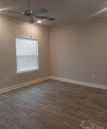 4th image of 6077 Royal Port Ct