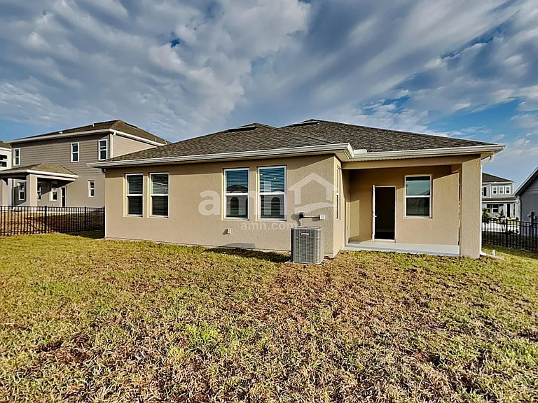 3735 Center Cove Ln — Photo 24