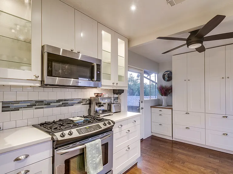 1511 Gregory St — Photo 29