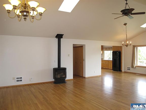 4th image of 5323 S Mountain Terrace Way